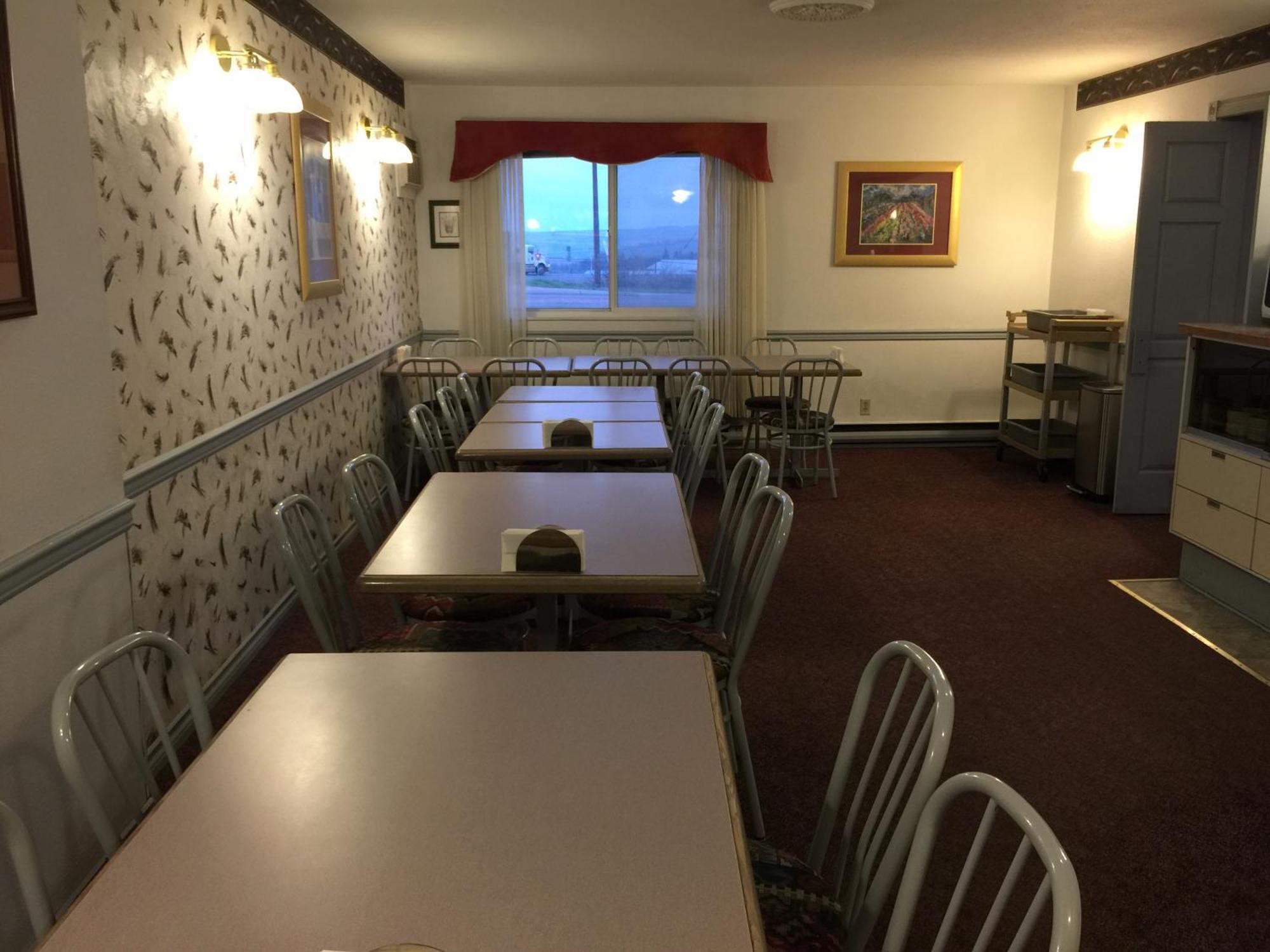 Dc Lodge Dawson Creek Exterior foto